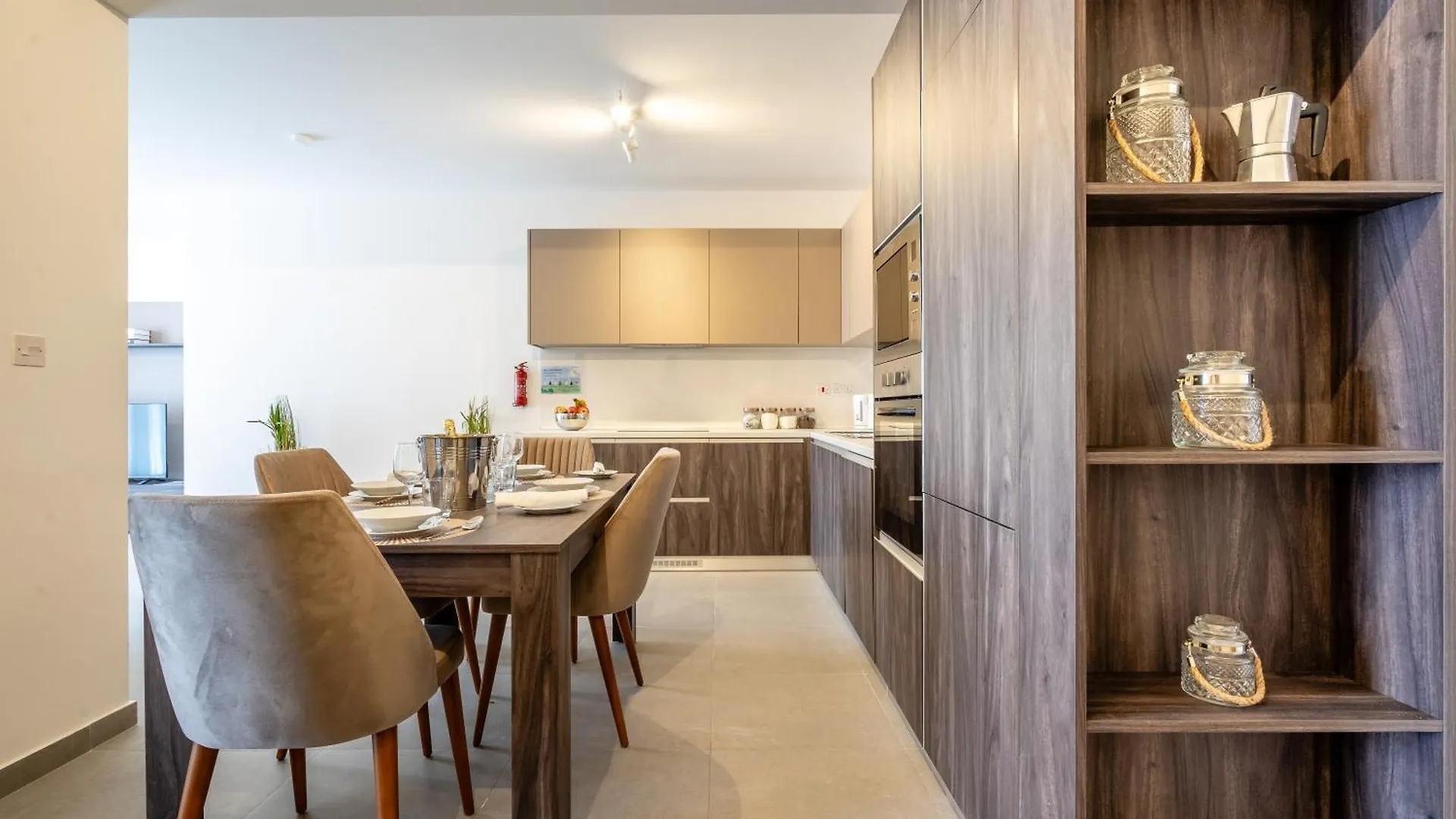 Bright And Modern 2 Bedroom Apartment Is-Swieqi Malta