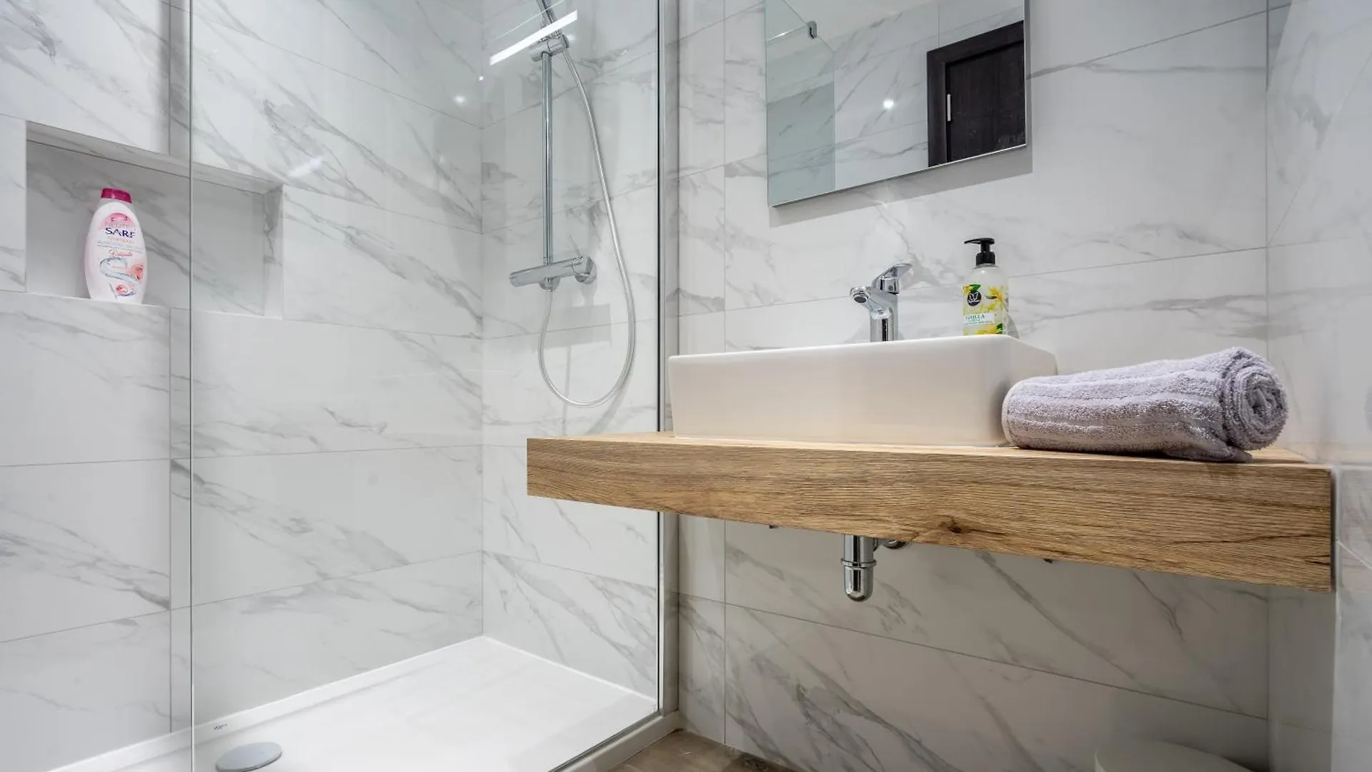 Bright And Modern 2 Bedroom Apartment Is-Swieqi