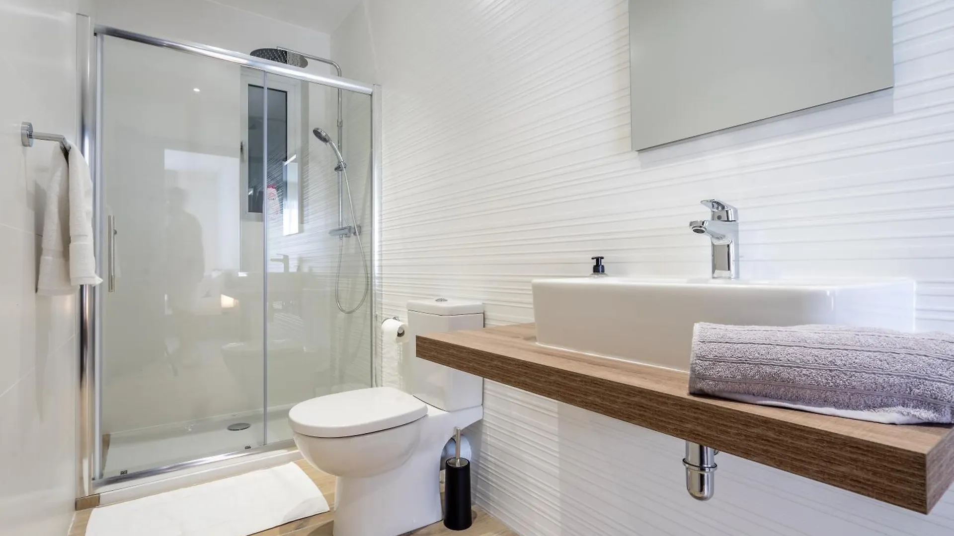 Bright And Modern 2 Bedroom Apartment Is-Swieqi 0*,  Malta